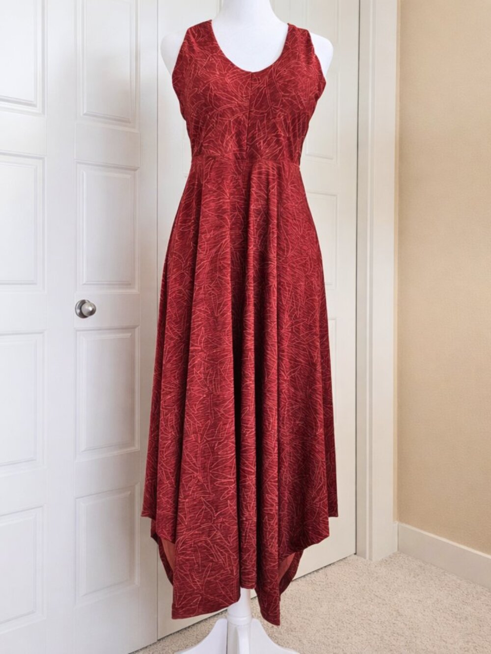 prAna Saxon Dress in Rust Floret, size Medium. Style #1970651
